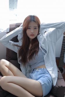你看镜子里我们的结合樱花